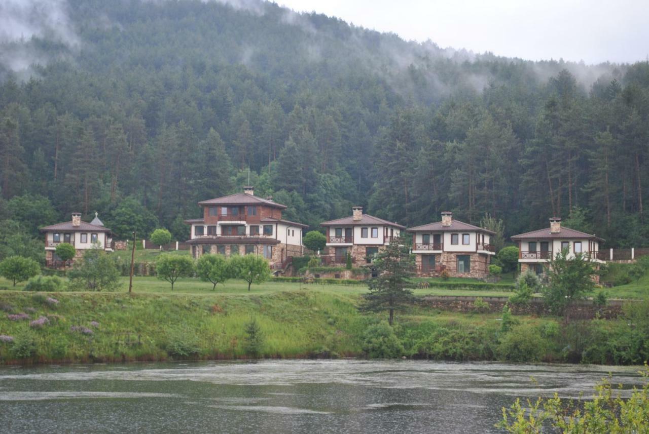 Хотел Планински Кът Dorkovo Exterior photo